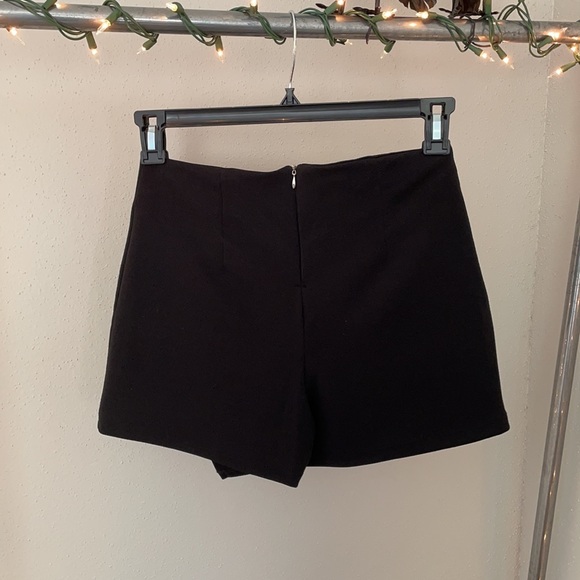 ✨Black Skorts✨ - Picture 4 of 10